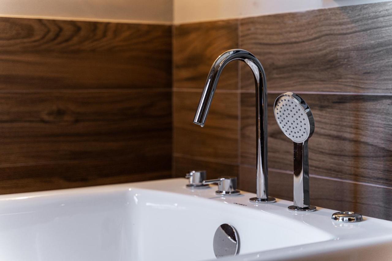 Gm Luxury Suites קלבריטה מראה חיצוני תמונה